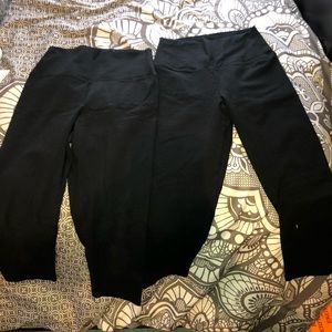 2 black aerie cropped leggings XS